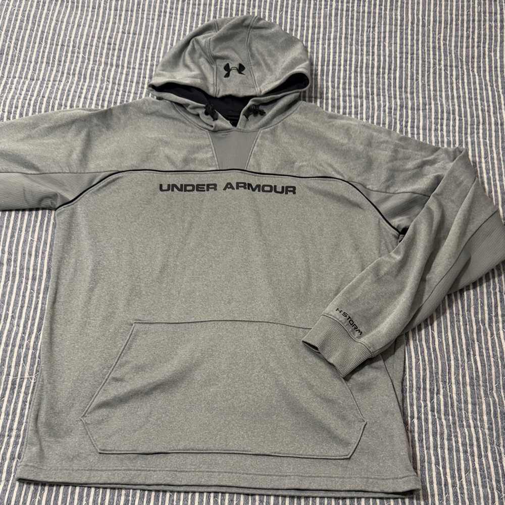 Under Armour Men's Heather Gray Hoodie